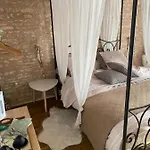 Konukevi La Maison Du Commandeur 3*