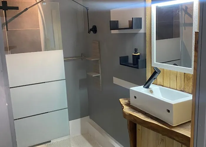 La Maison Du Commandeur Guest house 3*